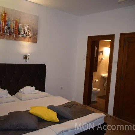 Casa de hóspedes Mon Free Parking 3*